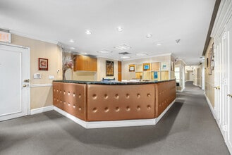 401 E 55th St, New York, NY à louer Photo intérieure– Image 2 sur 2