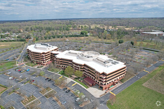 1000 E Hanes Mill Rd, Winston-Salem, NC - VUE AÉRIENNE  vue de carte - Image1