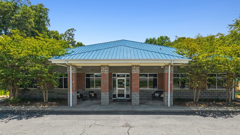 911 W Georgia Rd, Simpsonville, SC à vendre - Photo de l’immeuble – Image 3 sur 8