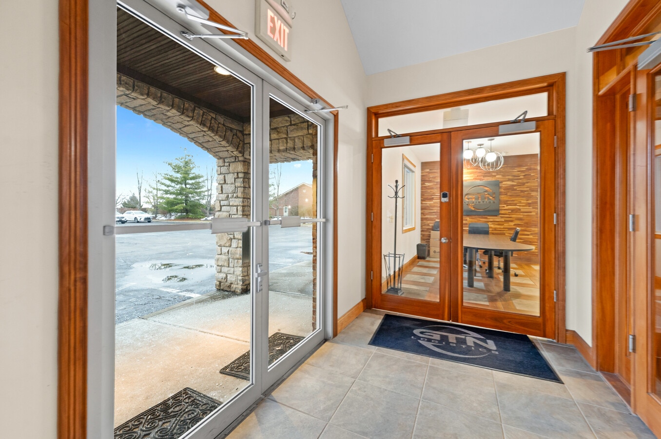 9155 Governors Way, Cincinnati, OH 45249 - Lot B -  - Photo intérieure - Image 1 of 21