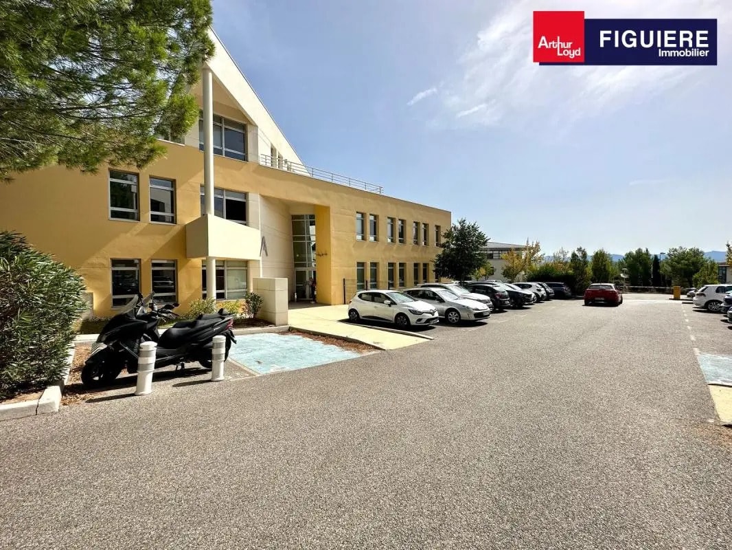 425 Rue René Descartes, Aix-en-Provence à vendre Photo de l’immeuble– Image 1 sur 8