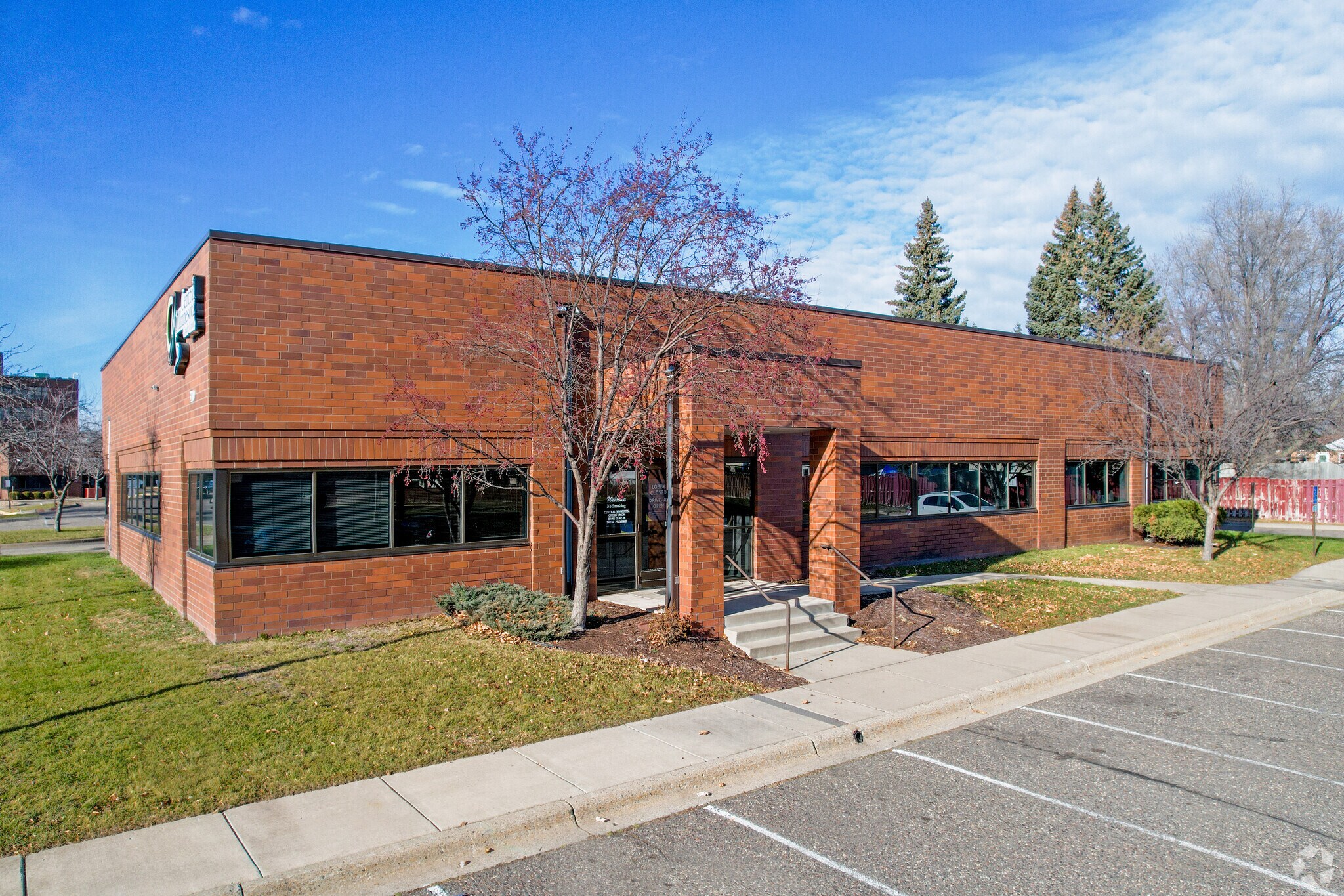 Brooklyn Crossing Office Park portefeuille de 4 biens à vendre sur LoopNet.fr Photo principale– Image 1 sur 10