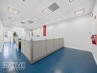 Plus de détails pour 701 SE 32nd Ct, Fort Lauderdale, FL - Bureau à louer