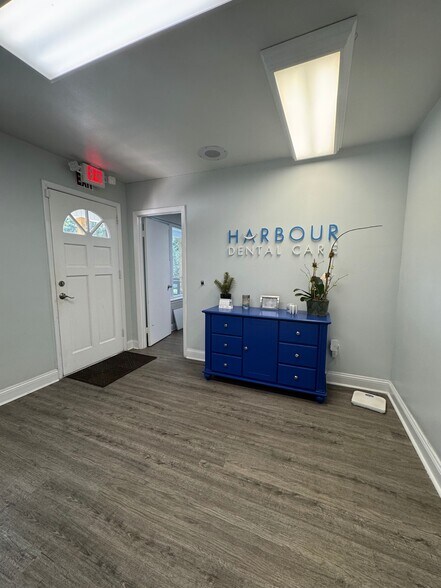 4124 University Blvd S, Jacksonville, FL à vendre - Photo de l’immeuble – Image 2 sur 19