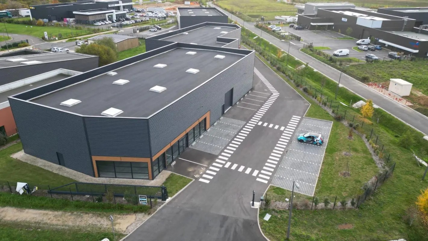 Local commercial dans Mainvilliers à louer Aérien– Image 1 sur 14