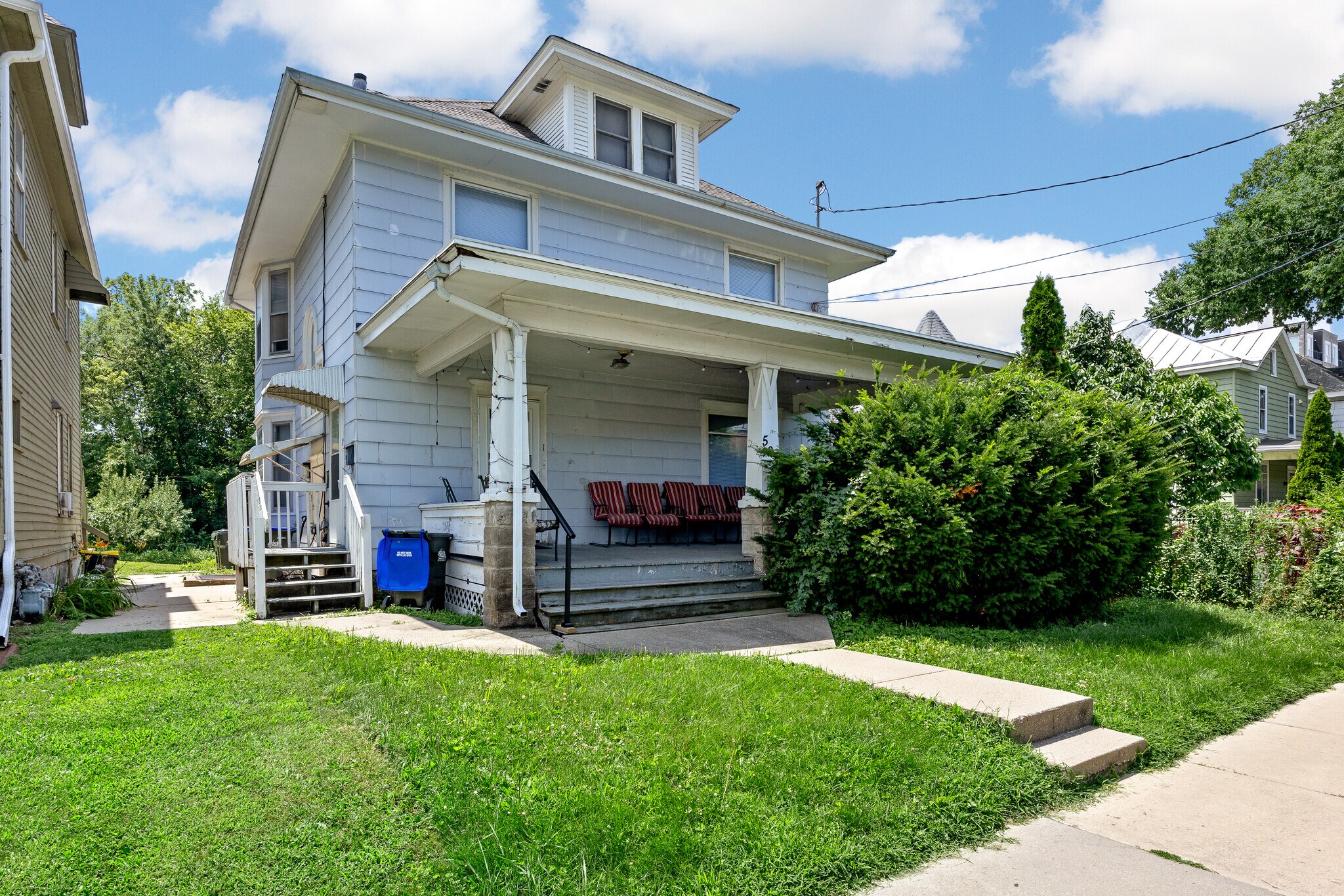 525 Iowa Ave, Iowa City, IA à vendre Photo principale– Image 1 sur 7