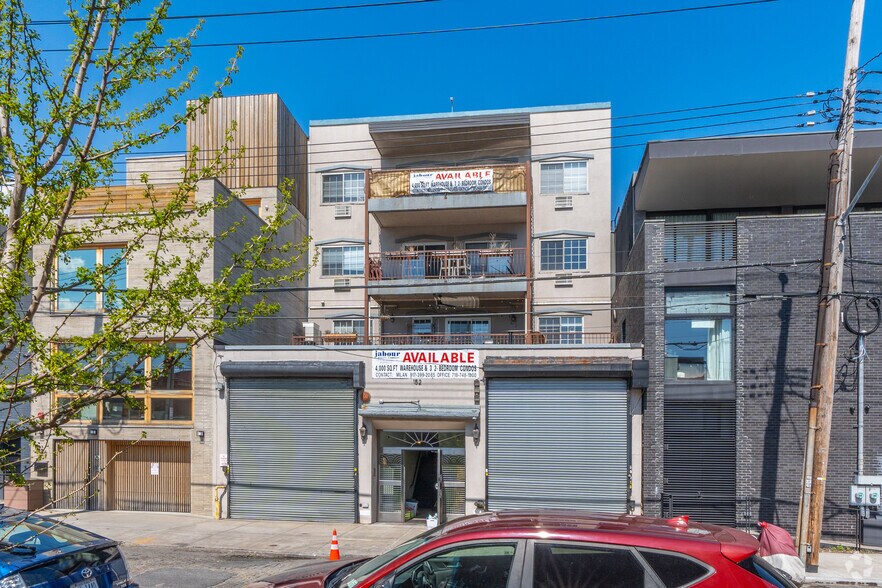 152 Beard St, Brooklyn, NY à vendre - Photo principale – Image 1 sur 1