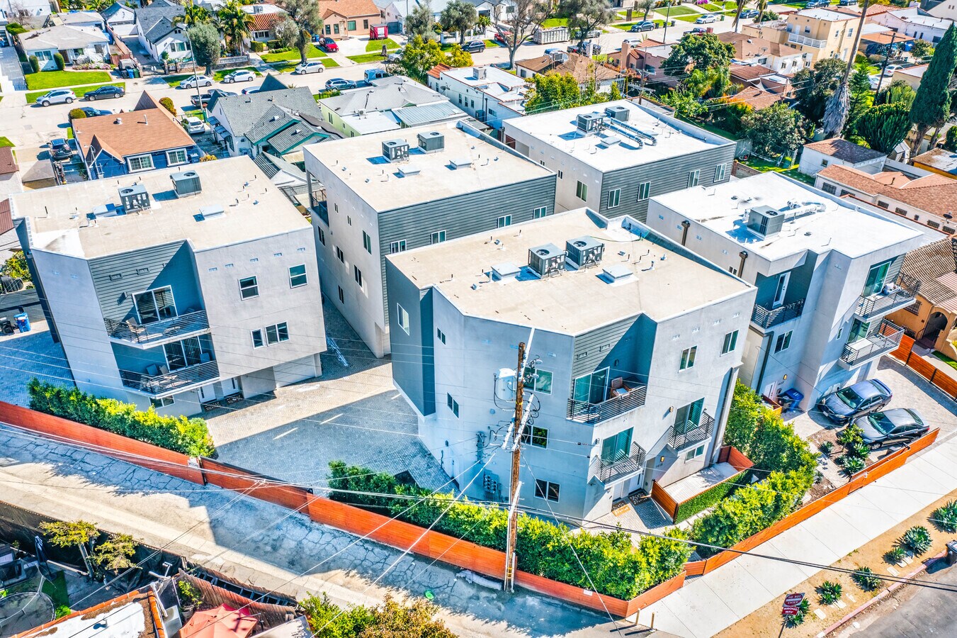 1818 Thurman Ave, Los Angeles, CA à vendre Photo principale– Image 1 sur 52