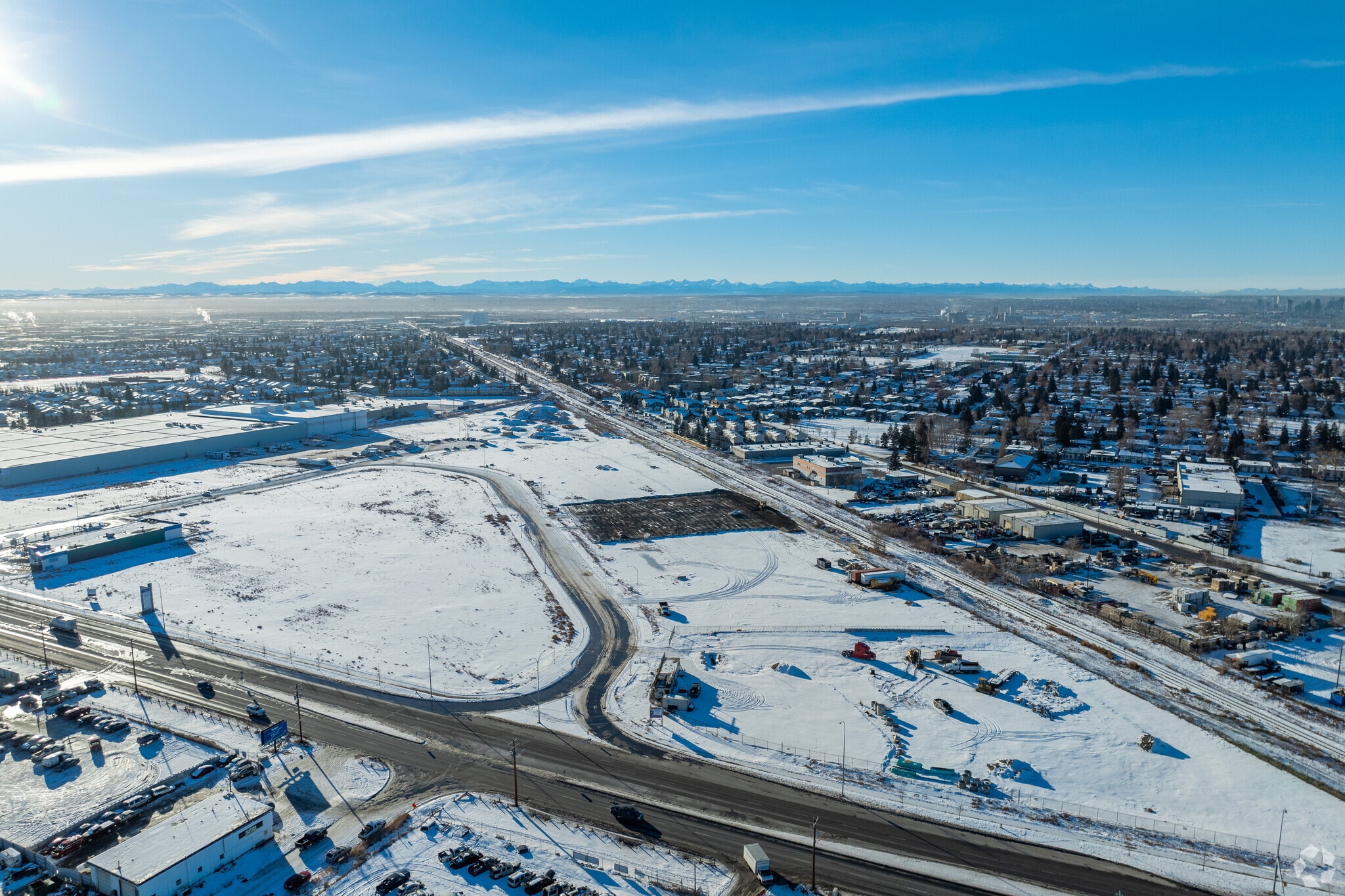 2601 52nd St SE, Calgary, AB à vendre Aérien– Image 1 sur 9