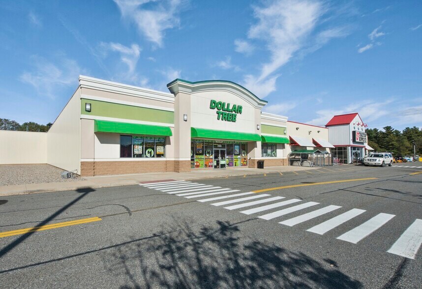 2100 Bay St, Taunton, MA à louer - Photo de l’immeuble – Image 3 sur 5