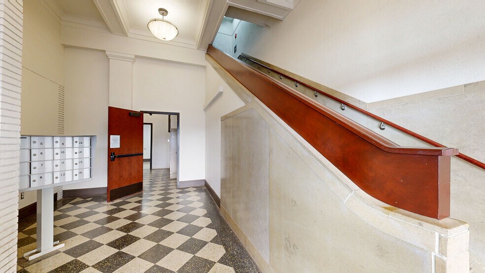 Sought-After CBD Area | Near Texas Tech portefeuille de 3 biens à vendre sur LoopNet.fr - Numérisation 3D Matterport – Image 3 sur 96