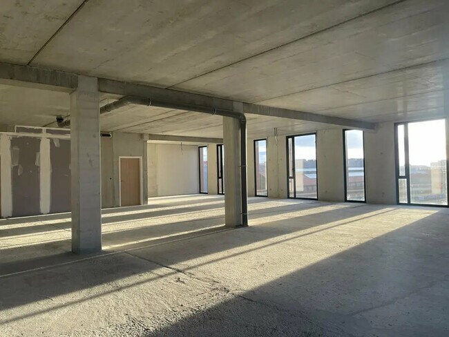 Plus de détails pour Bureau à vendre