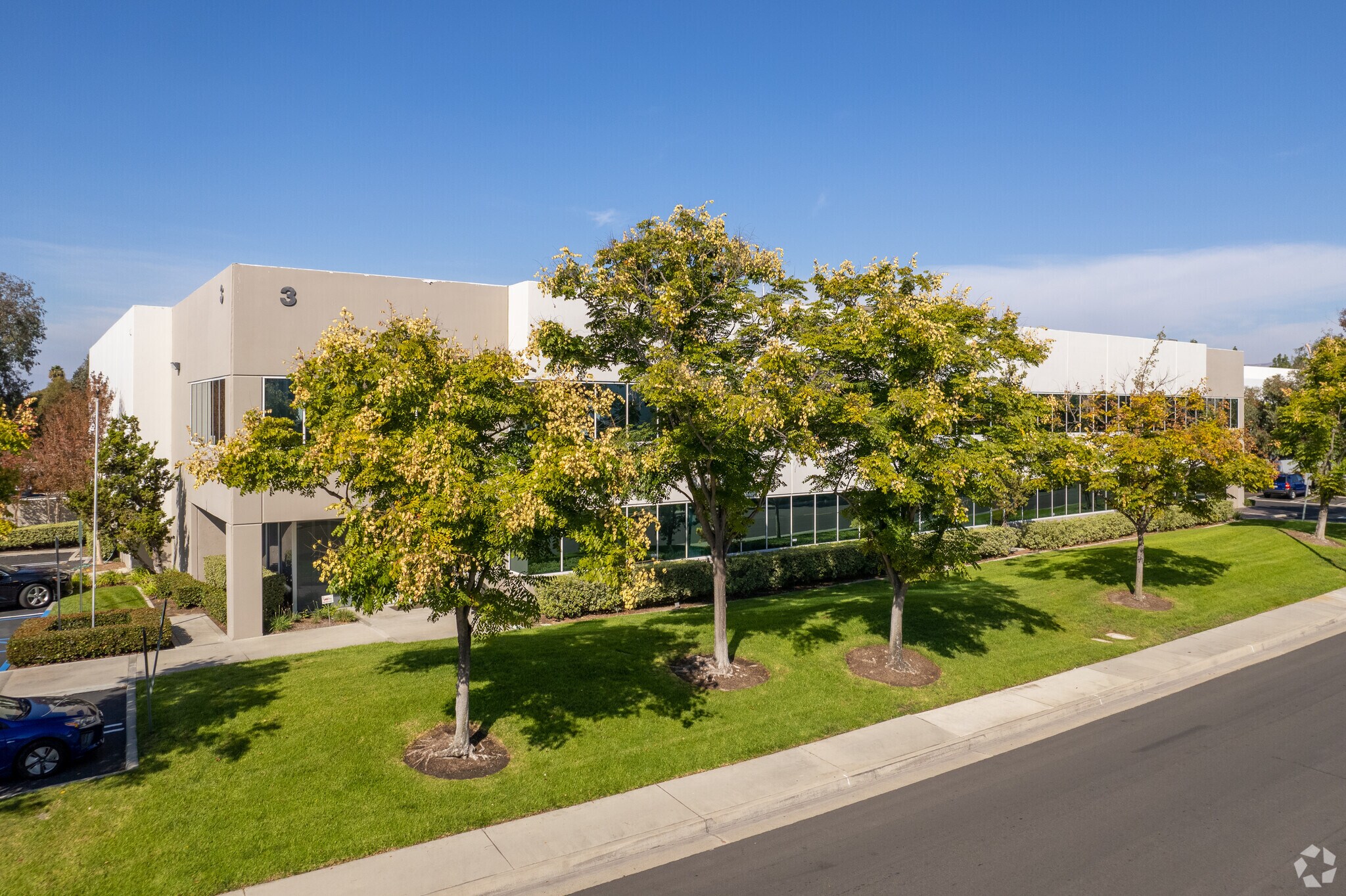 3 Goodyear, Irvine, CA à louer Photo principale– Image 1 sur 8