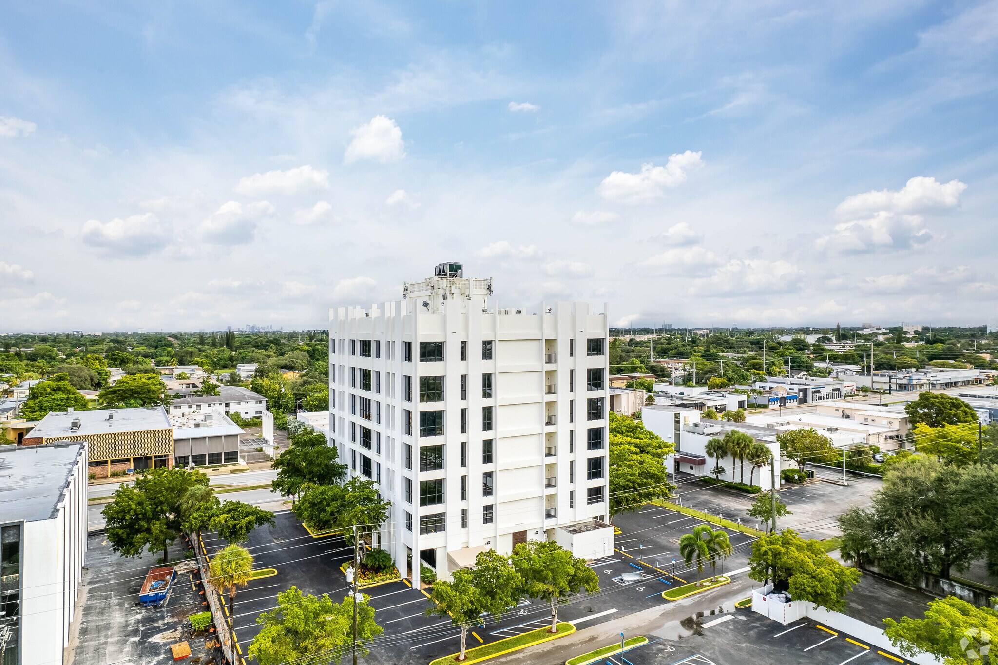 2450 Hollywood Blvd, Hollywood, FL à vendre Photo de l’immeuble– Image 1 sur 18