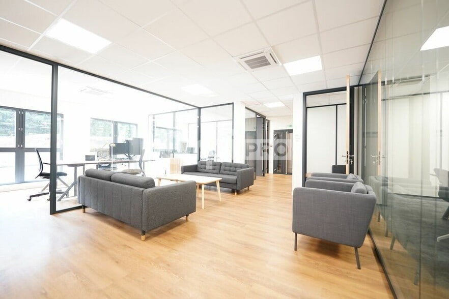 250 Rue Hélène Boucher, Rillieux-la-Pape à louer - Photo intérieure – Image 1 sur 13
