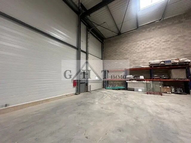 Plus de détails pour Bureau, Industriel/Logistique à louer