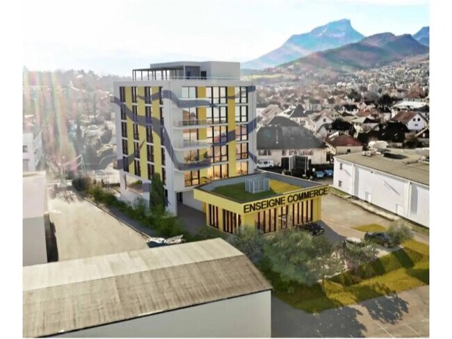 Plus de détails pour 783 Rue De La Martinière, Bassens - Local commercial à vendre