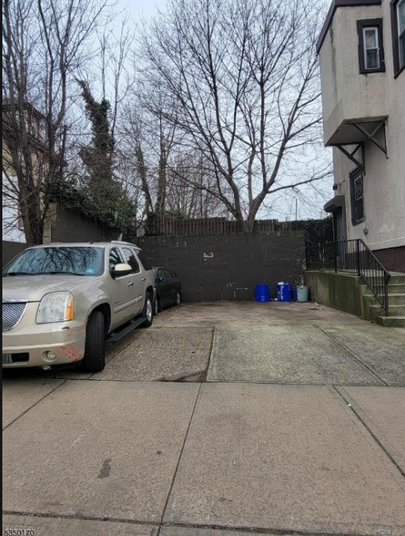 9 Madison Ave, Newark, NJ à vendre - Photo de l’immeuble – Image 3 sur 4