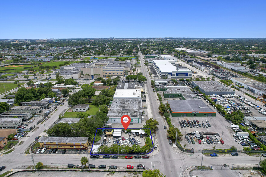 808 NW 71st St, Miami, FL à vendre - Photo de l’immeuble – Image 3 sur 10