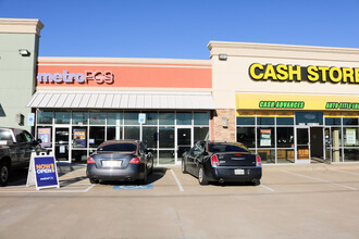 2701 W SW Loop 323, Tyler, TX à louer Photo de l’immeuble– Image 2 sur 4