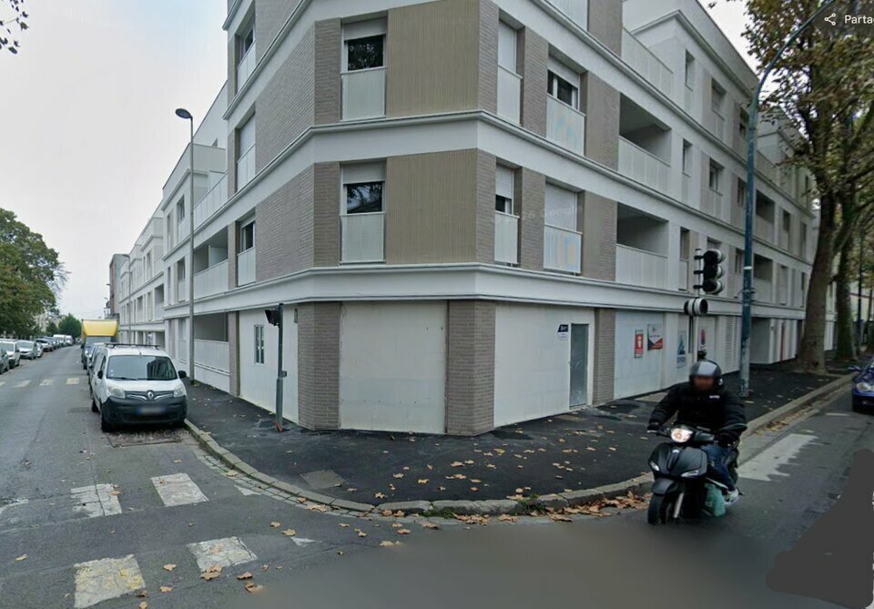 Local commercial dans Noisy Le Sec à vendre Photo de l’immeuble– Image 1 sur 2