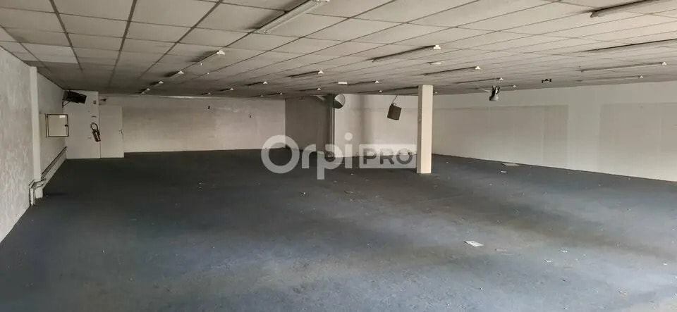 Local commercial dans Serres-Castet à louer - Photo de l’immeuble – Image 2 sur 9