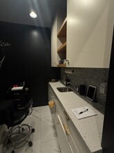 2312 4th St SW, Calgary, AB à louer Photo intérieure– Image 2 sur 8