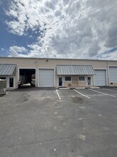 1200-1340 Stirling Rd, Dania Beach, FL à louer Photo de l’immeuble– Image 1 sur 7