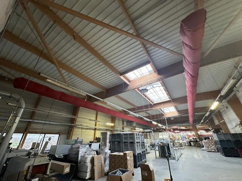 Industriel/Logistique dans BERD'HUIS à vendre - Photo de l’immeuble – Image 2 sur 22