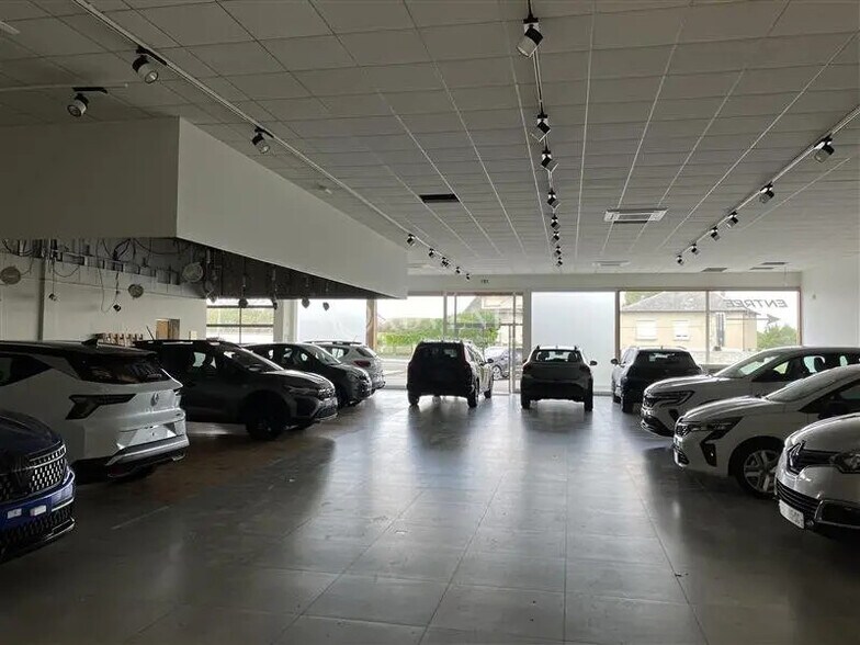 Local commercial dans Bourges à louer - Photo intérieure – Image 1 sur 5