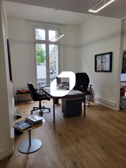 Bureau dans Paris à louer - Photo intérieure – Image 2 sur 4