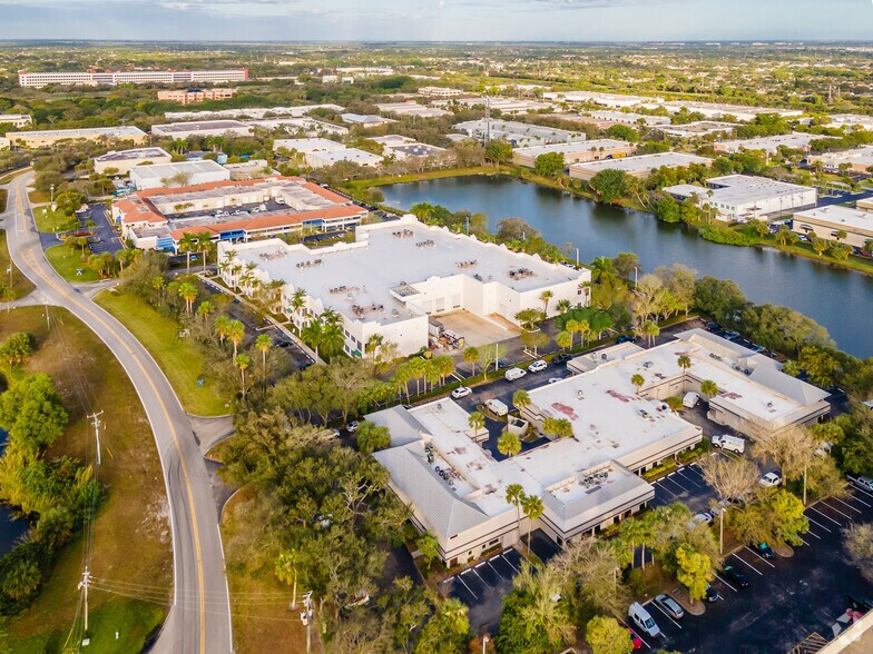 1101 S Rogers Cir, Boca Raton, FL à vendre - Aérien – Image 3 sur 8
