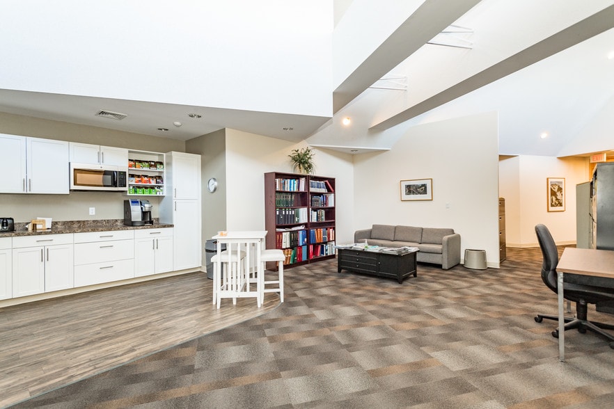 72 River Park, Needham, MA à louer - Photo intérieure – Image 3 sur 4