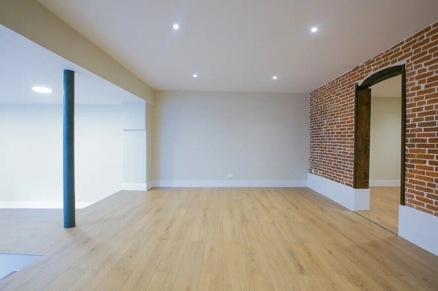 104 Rue De La Folie-Méricourt, Paris à vendre - Photo de l’immeuble – Image 3 sur 12