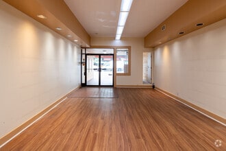 2182 W 41st Av, Vancouver, BC à louer Photo intérieure– Image 2 sur 12