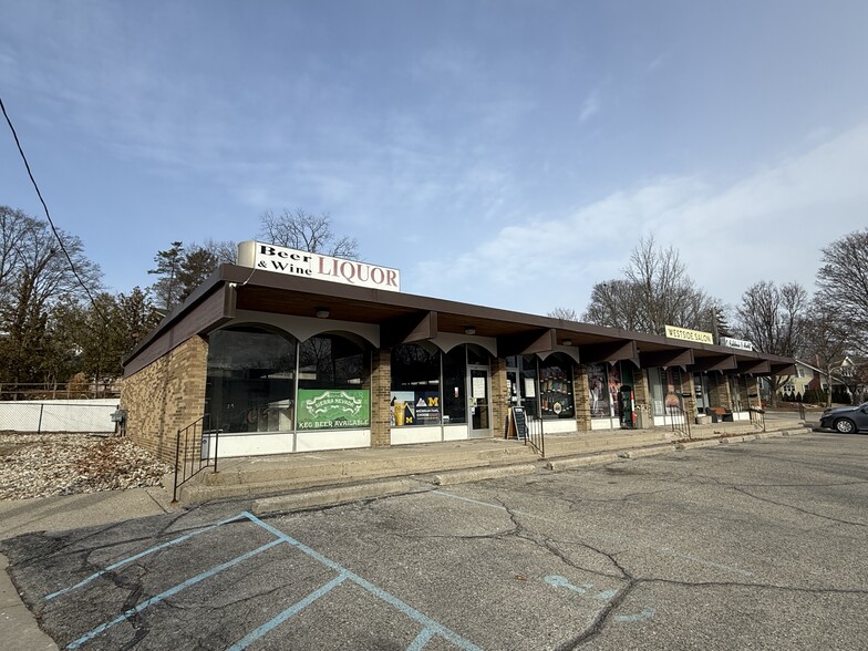 1606-1612 Jackson Ave, Ann Arbor, MI à louer - Photo de l’immeuble – Image 1 sur 1