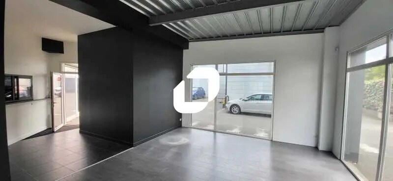 Local d’activités dans Mérignac à louer - Photo de l’immeuble – Image 1 sur 7