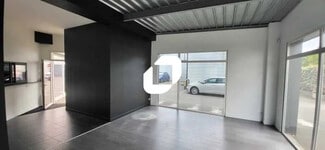 Plus de détails pour Local d'activités à louer