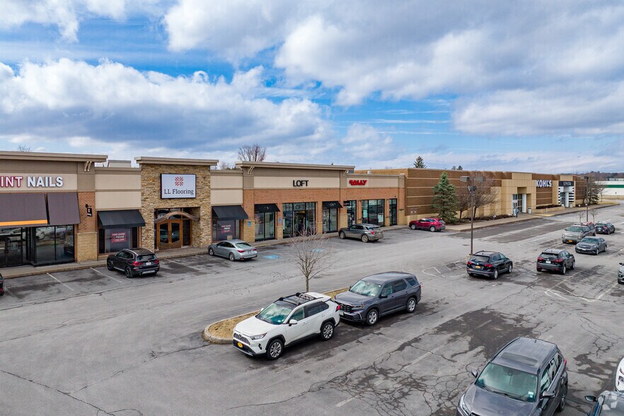 8617-8623 Clinton St, New Hartford, NY à louer - Photo de l’immeuble – Image 3 sur 8