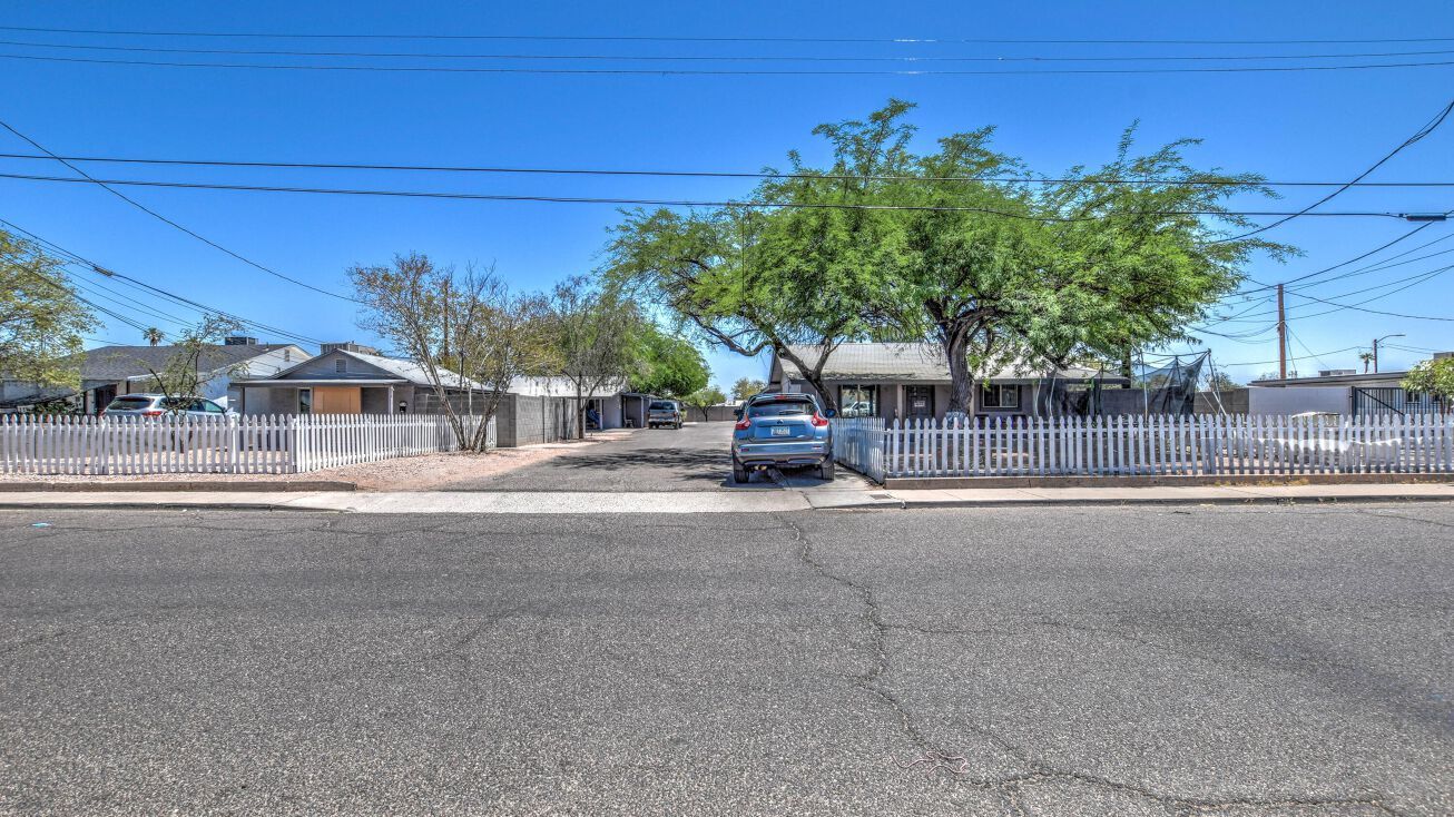 1801 N 25th Pl, Phoenix, AZ à vendre Photo de l’immeuble– Image 1 sur 45