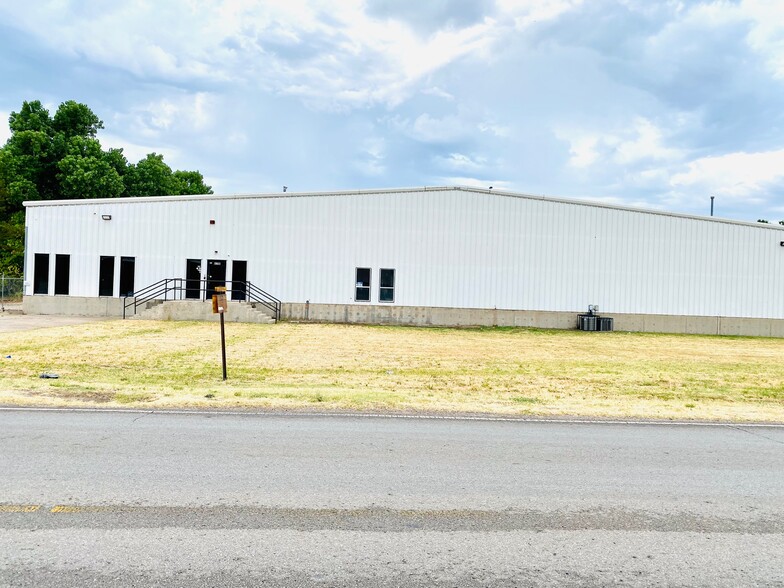 6200 Melrose Ln, Oklahoma City, OK à louer - Photo de l’immeuble – Image 3 sur 42