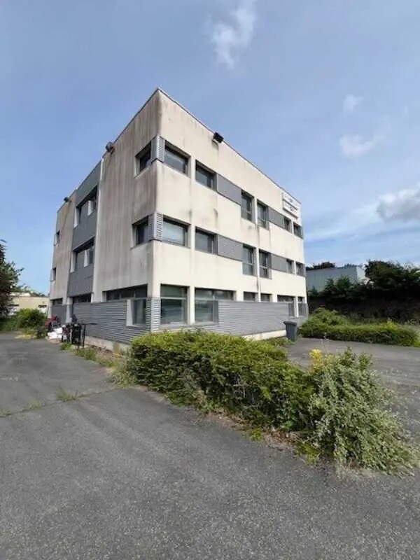 164 Rue Des Frères Farman, Buc à vendre Photo de l’immeuble– Image 1 sur 10