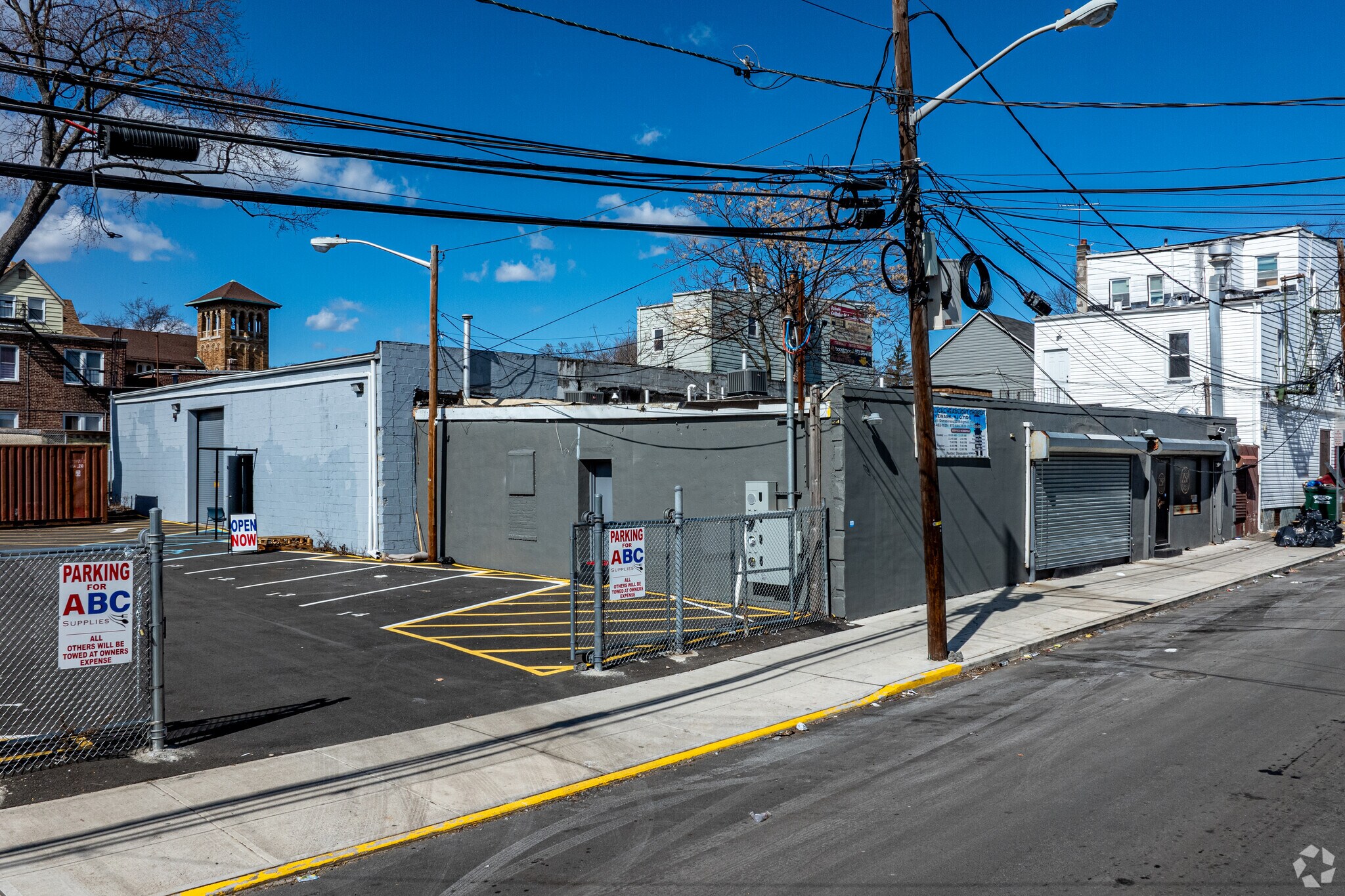 11 Brookdale Ave, Newark, NJ à louer Photo principale– Image 1 sur 13