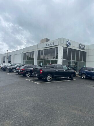 Plus de détails pour 600 Merrill Rd, Pittsfield, MA - Local commercial à vendre