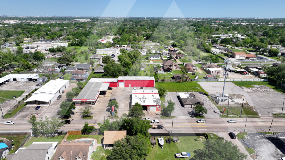 2541 Preston Ave, Pasadena, TX à vendre - Photo de l’immeuble – Image 1 sur 18