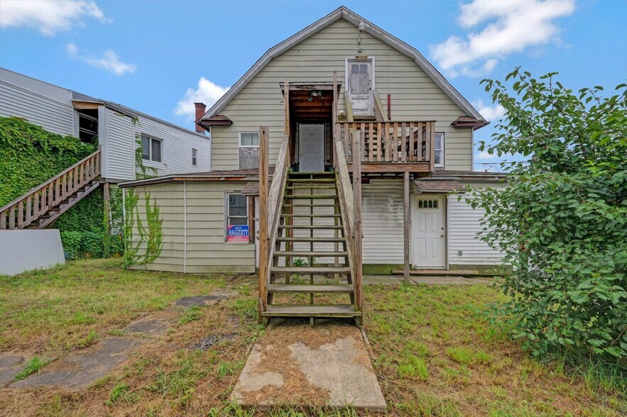 225, 233, & 301 E Drinker Street portefeuille de 2 biens à vendre sur LoopNet.fr - Photo de l’immeuble – Image 3 sur 59