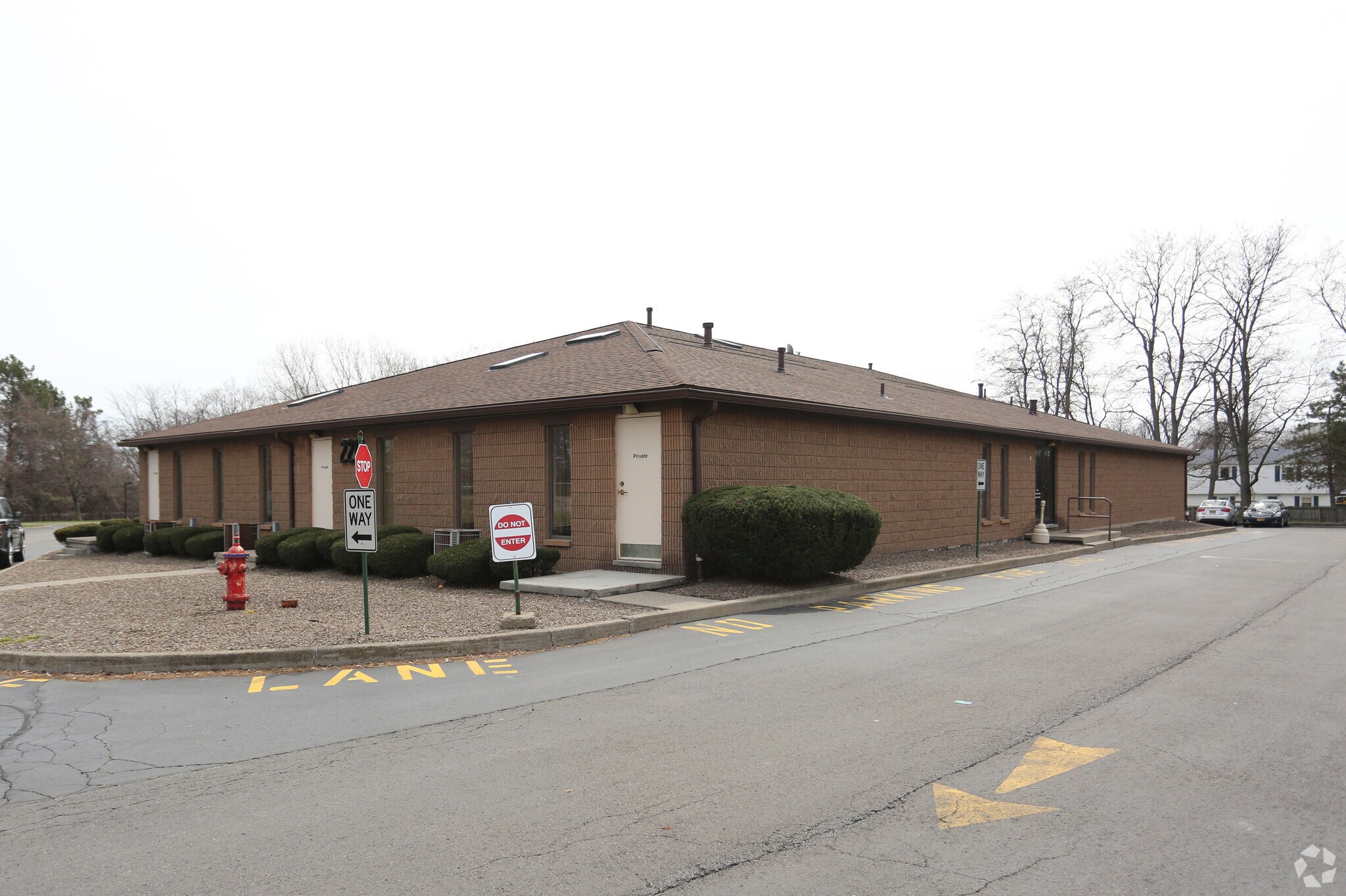 2211 Lyell Ave, Rochester, NY à louer Photo principale– Image 1 sur 57