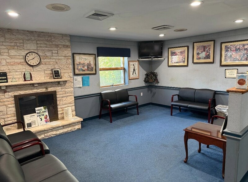 1520 Blue Hill Ave, Mattapan, MA à vendre - Hall d’entrée – Image 3 sur 12