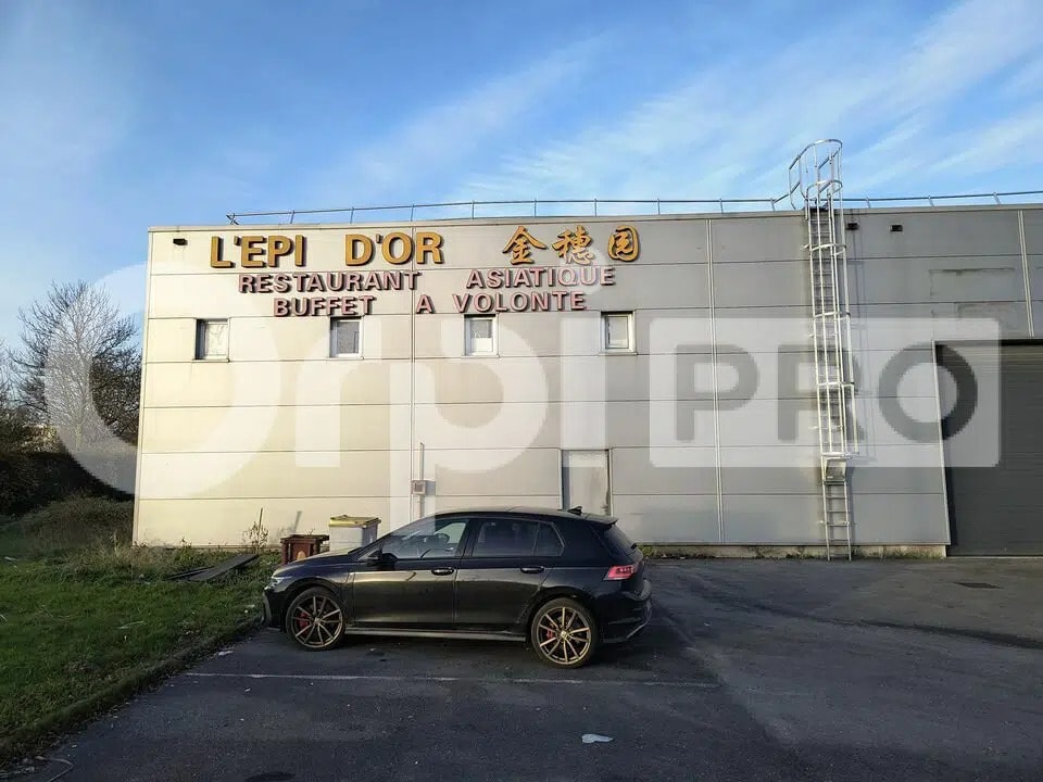 Local commercial dans Reims à louer Photo de l’immeuble– Image 1 sur 6