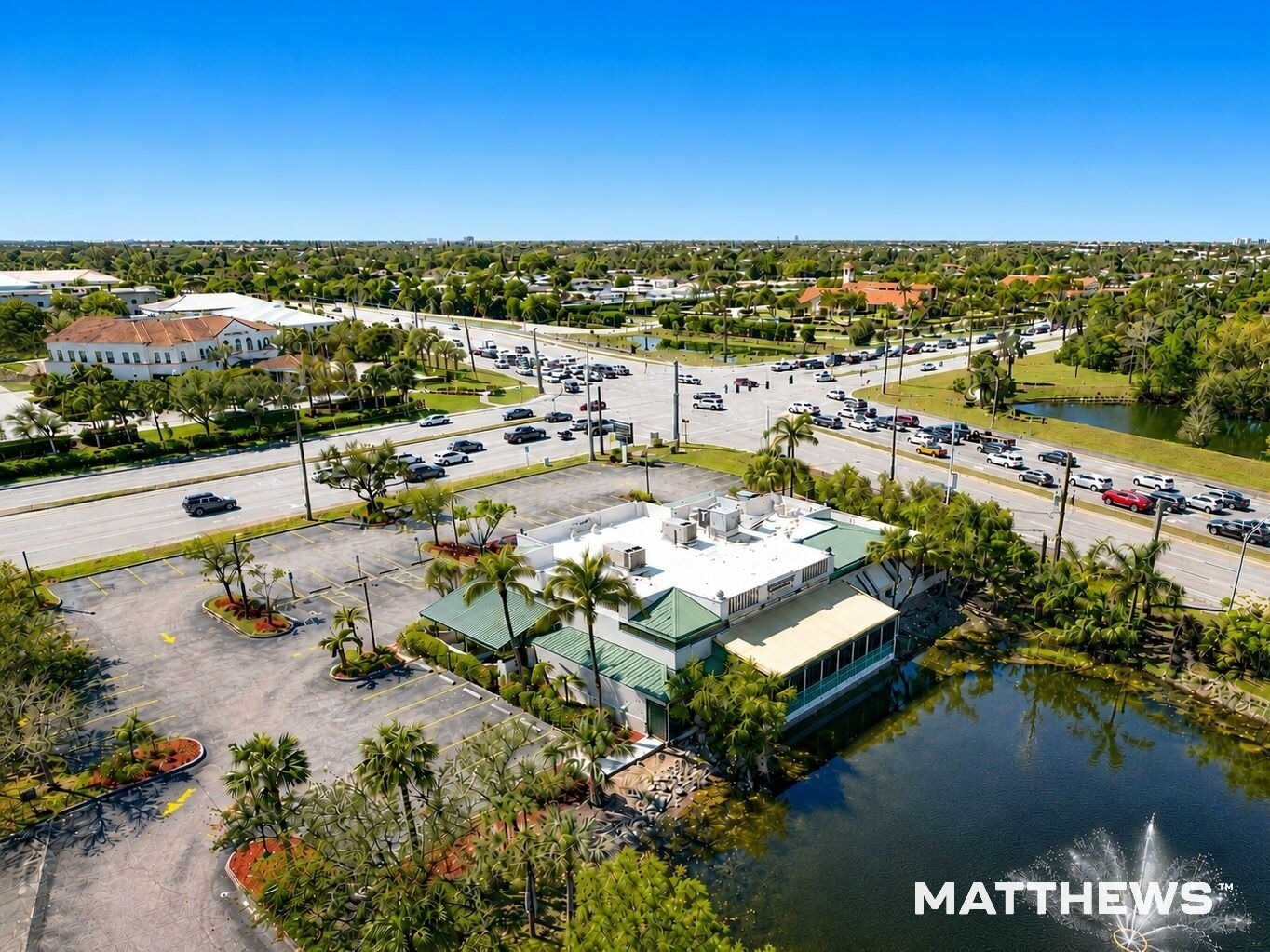 7790 Cypress Lake Dr, Fort Myers, FL à vendre Photo de l’immeuble– Image 1 sur 5